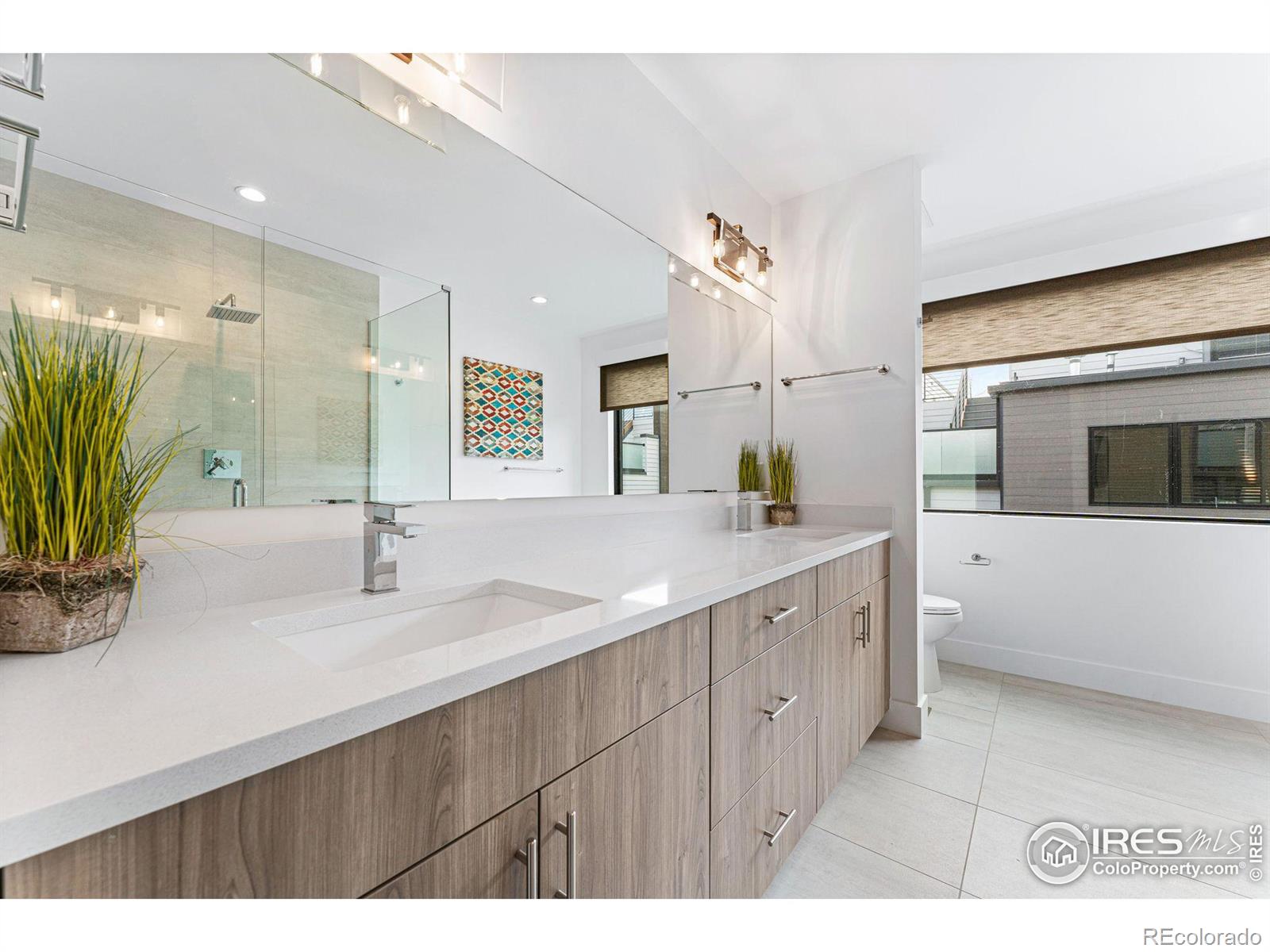 2465 Walnut Street Unit: 11