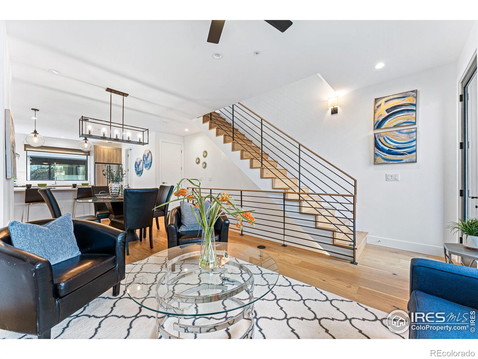 2465 Walnut Street Unit: 11