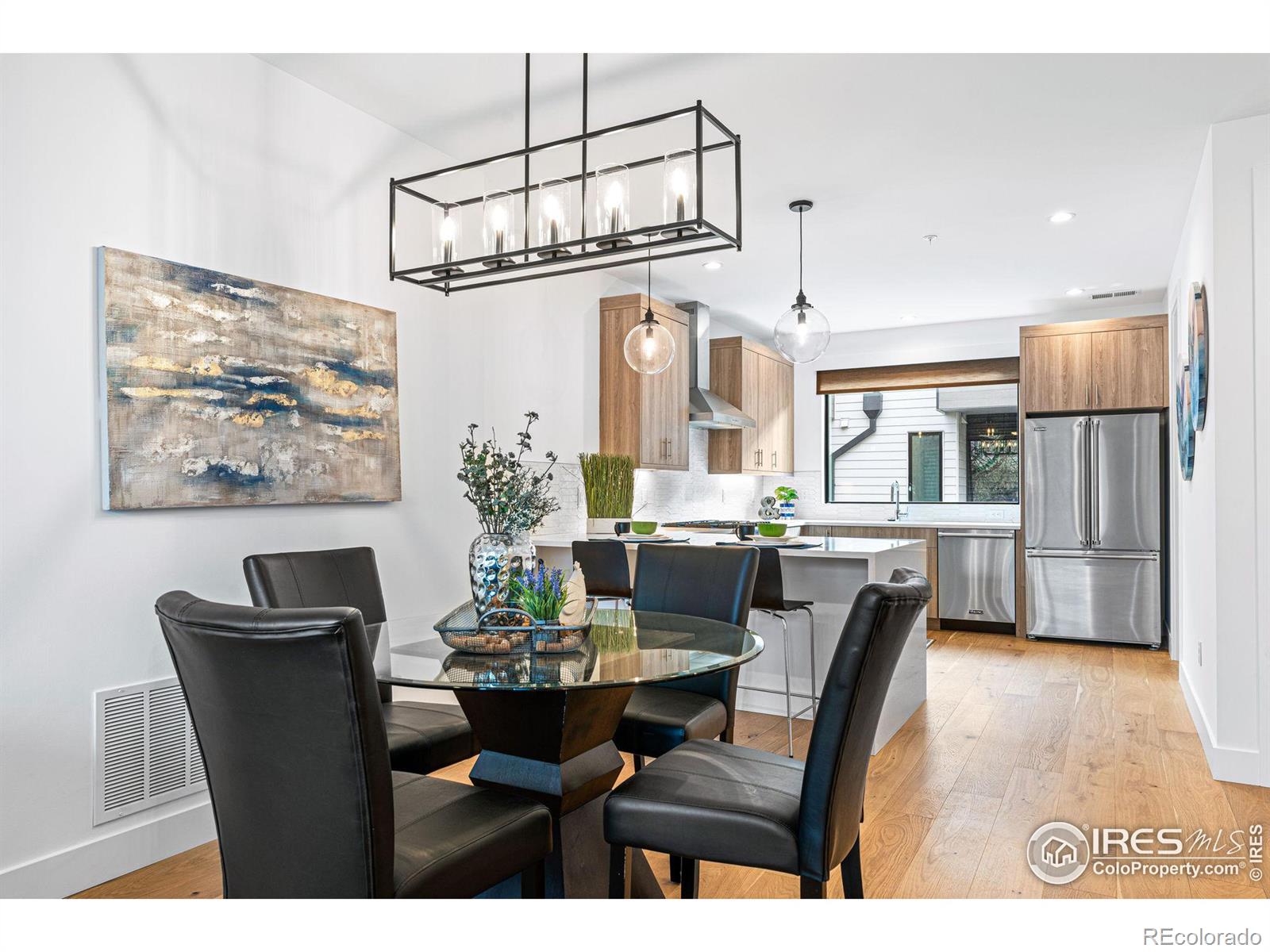 2465 Walnut Street Unit: 11