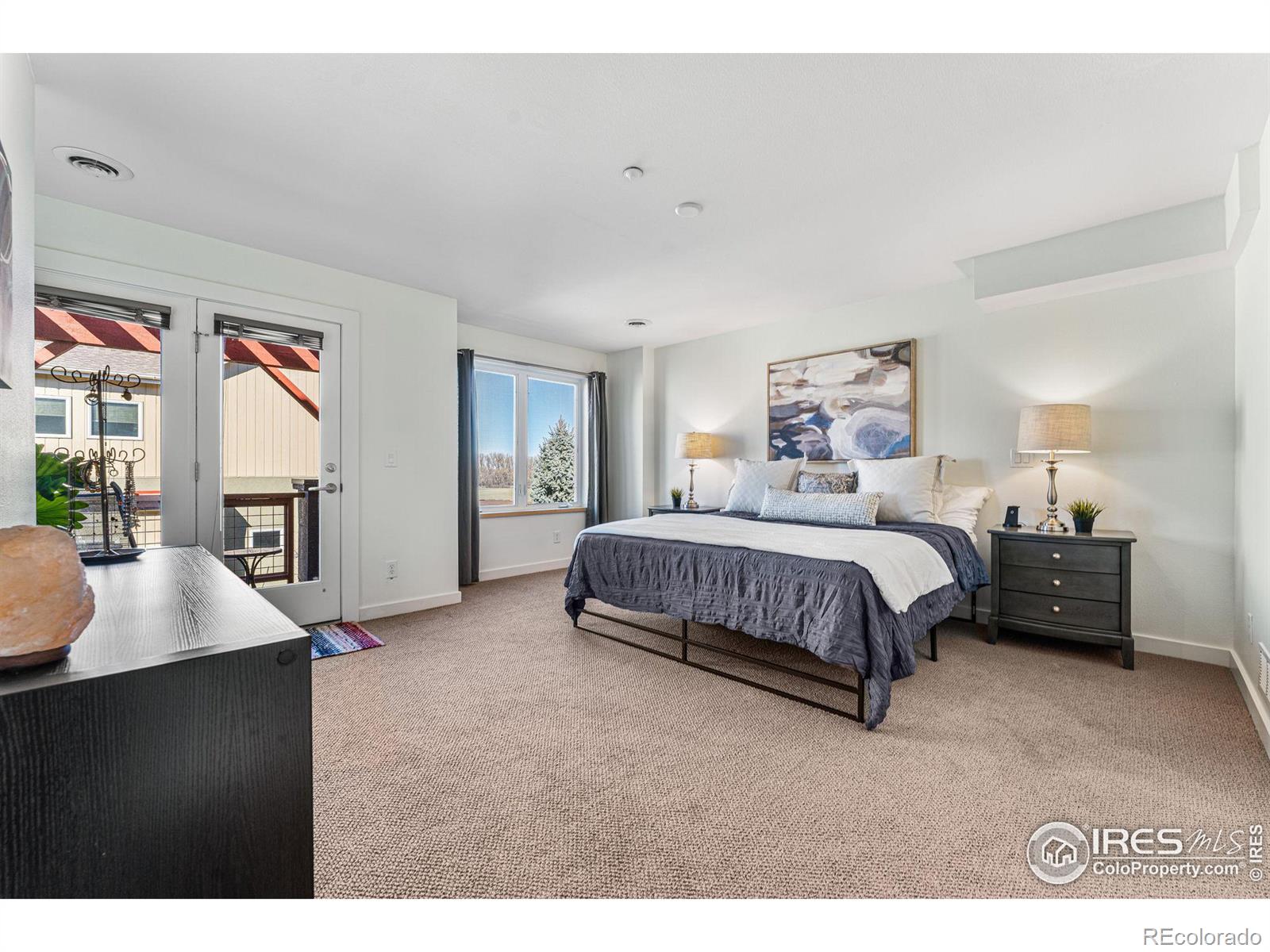 3694 Pinedale Street