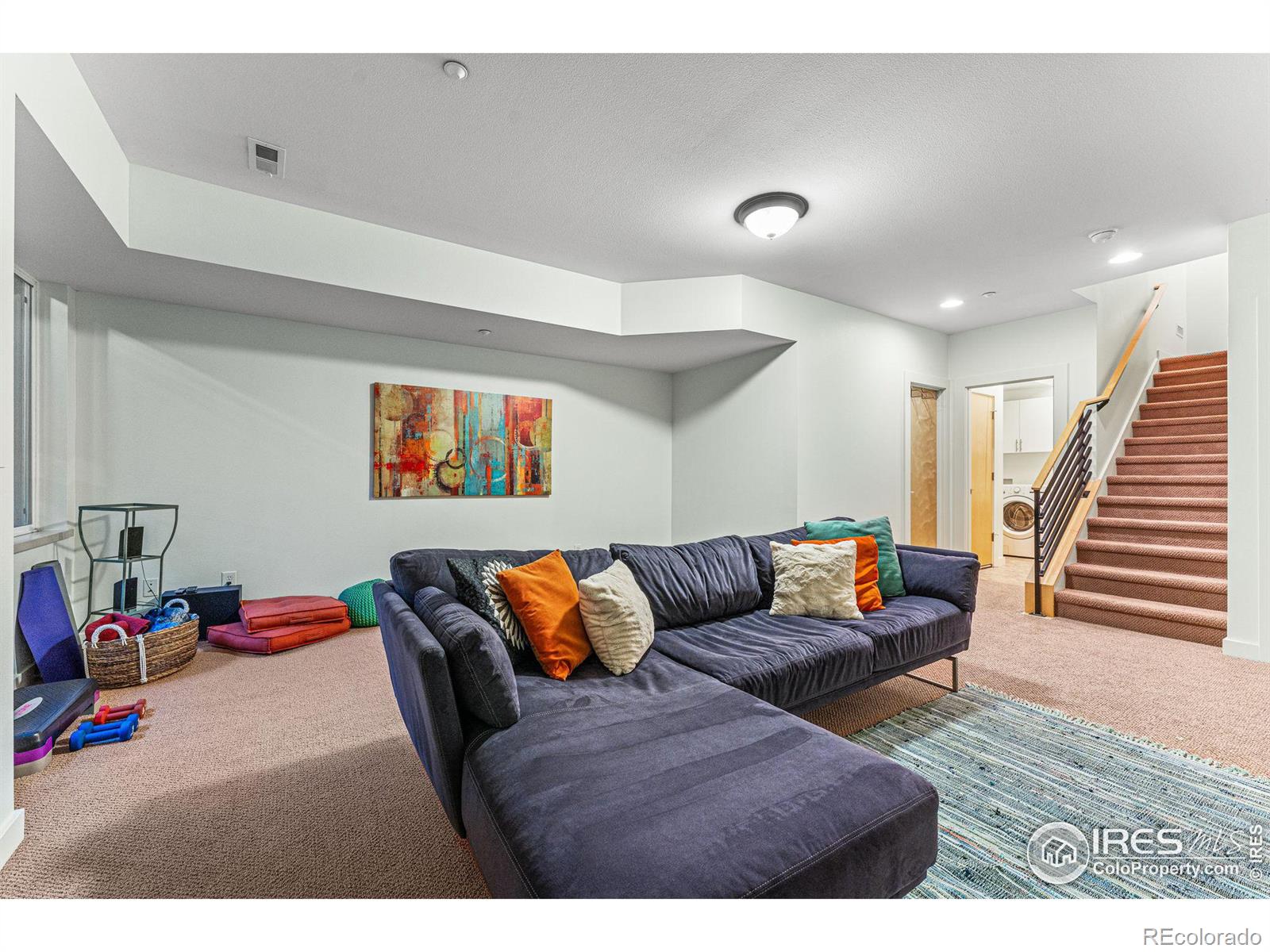 3694 Pinedale Street