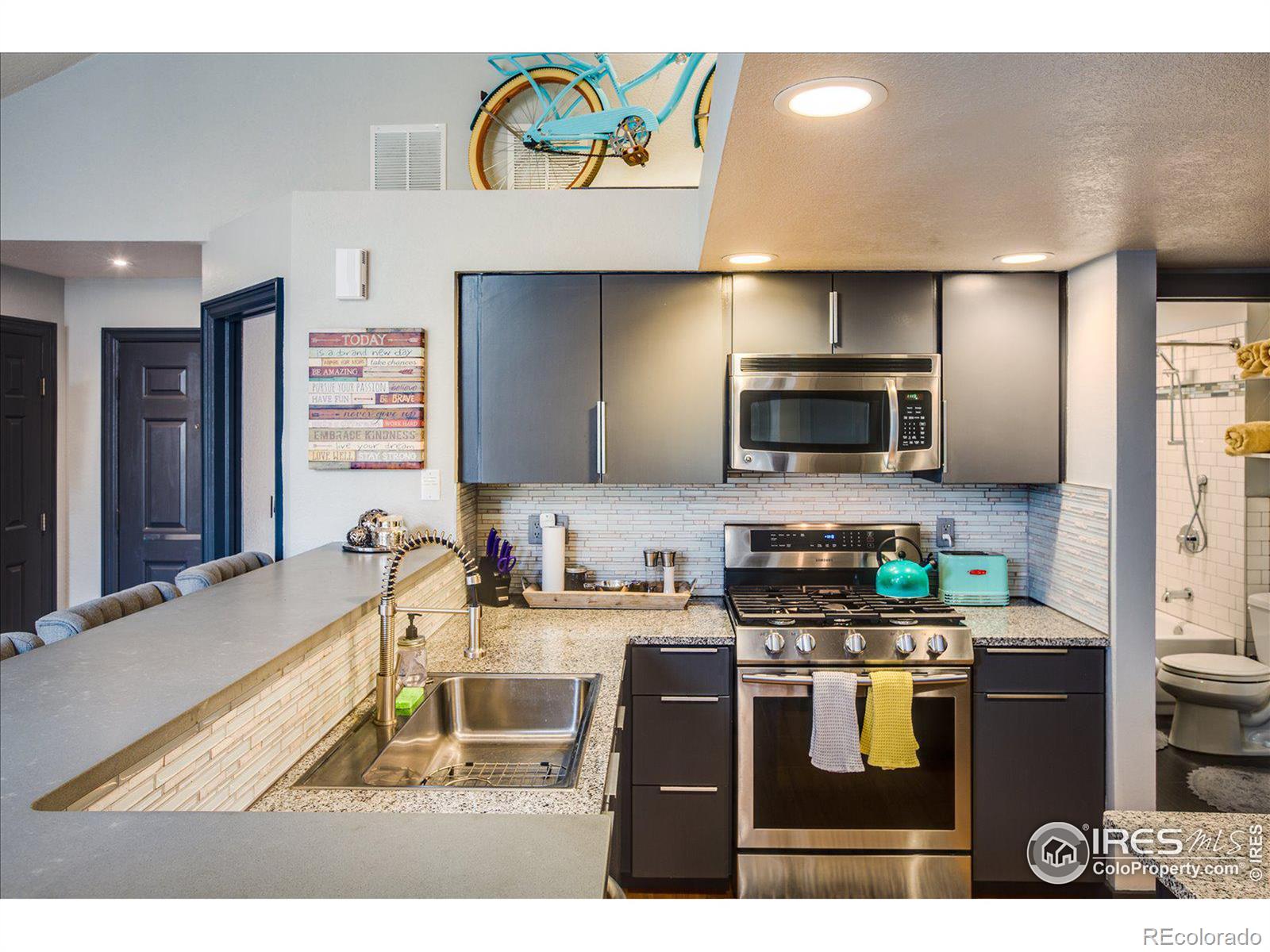 6036 Gunbarrel Avenue Unit: D