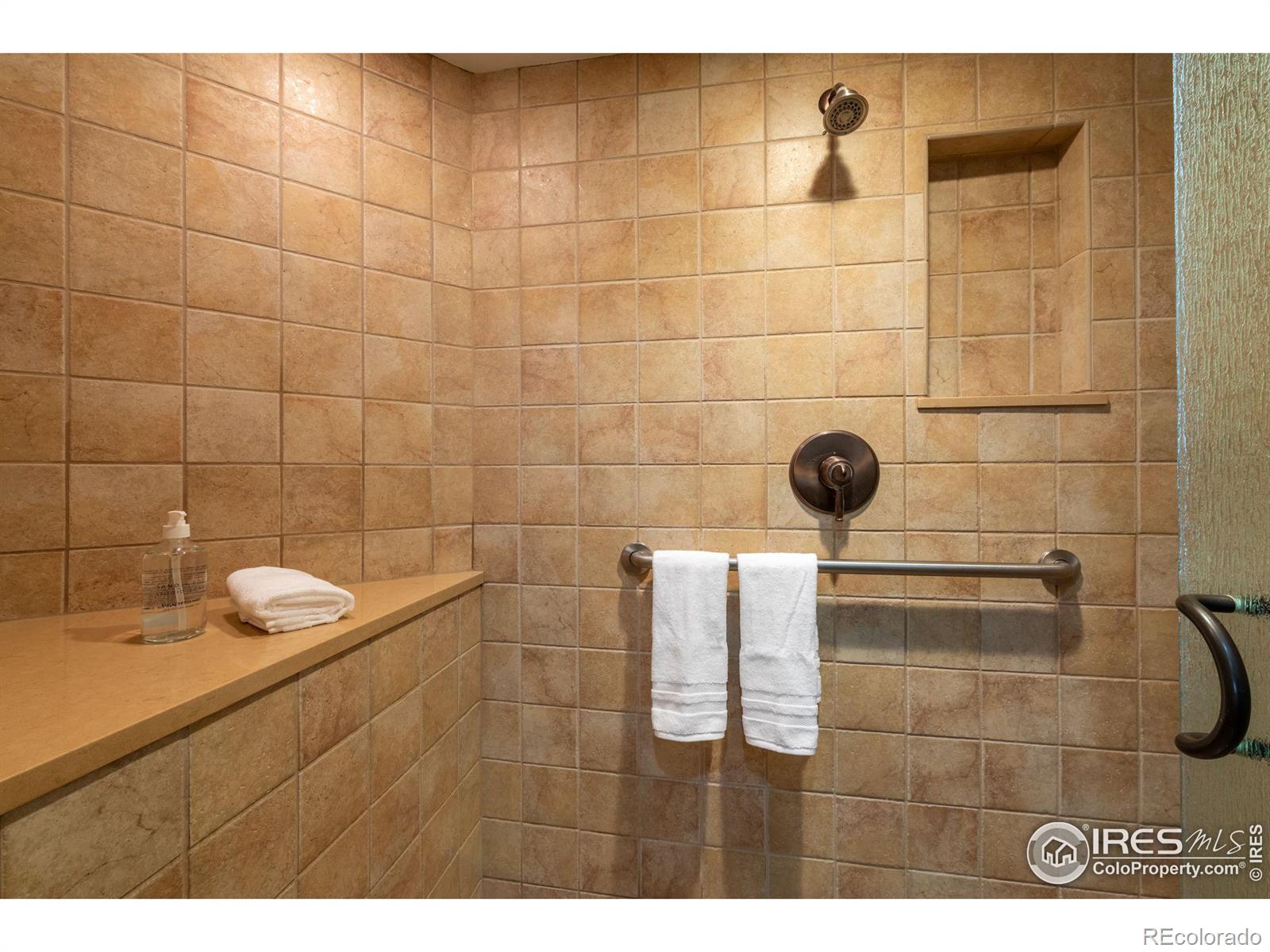 315 Arapahoe Avenue Unit: 203