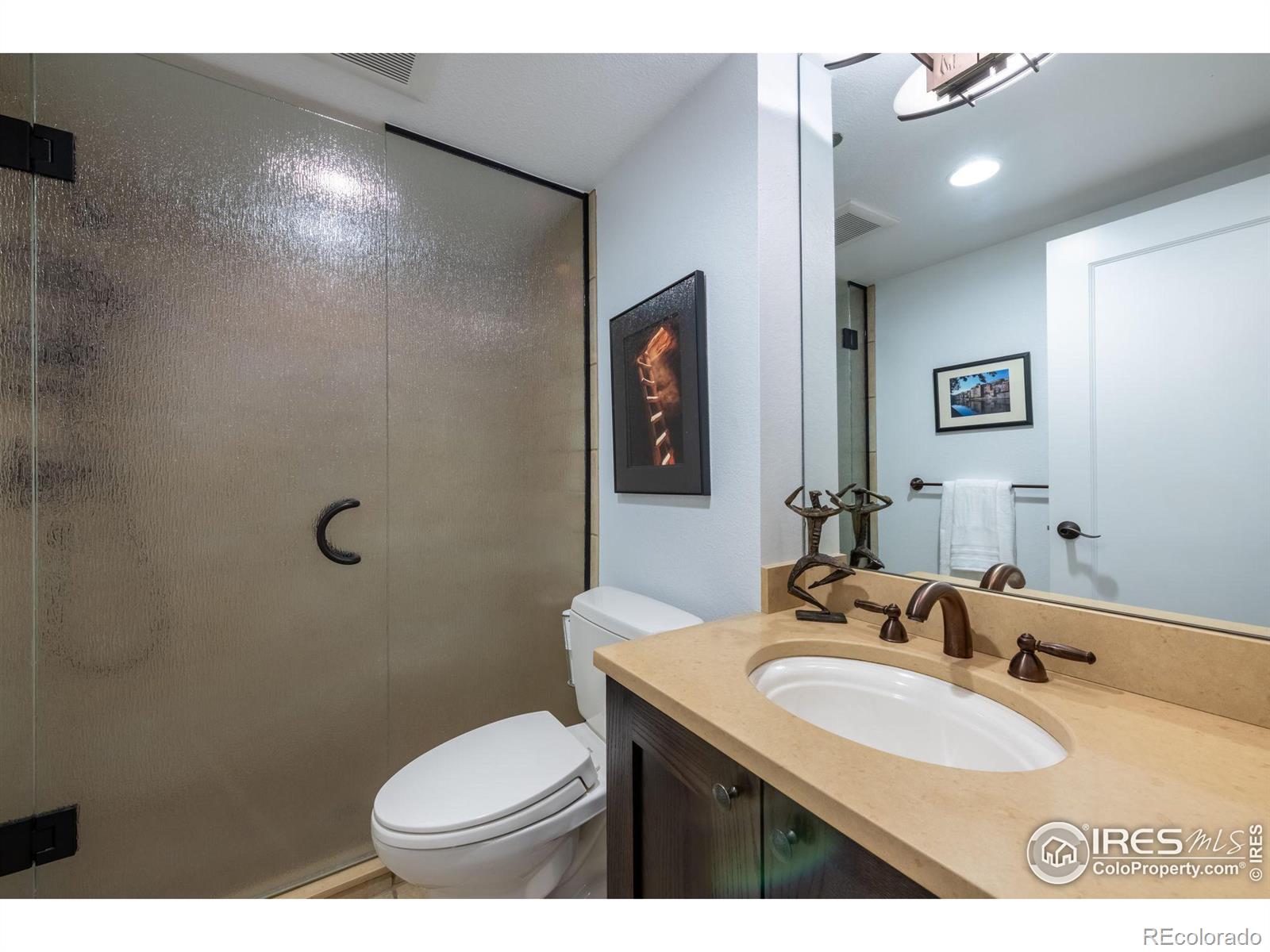 315 Arapahoe Avenue Unit: 203