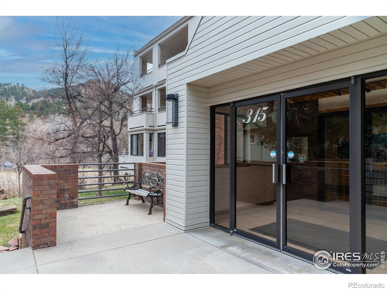 315 Arapahoe Avenue Unit: 203