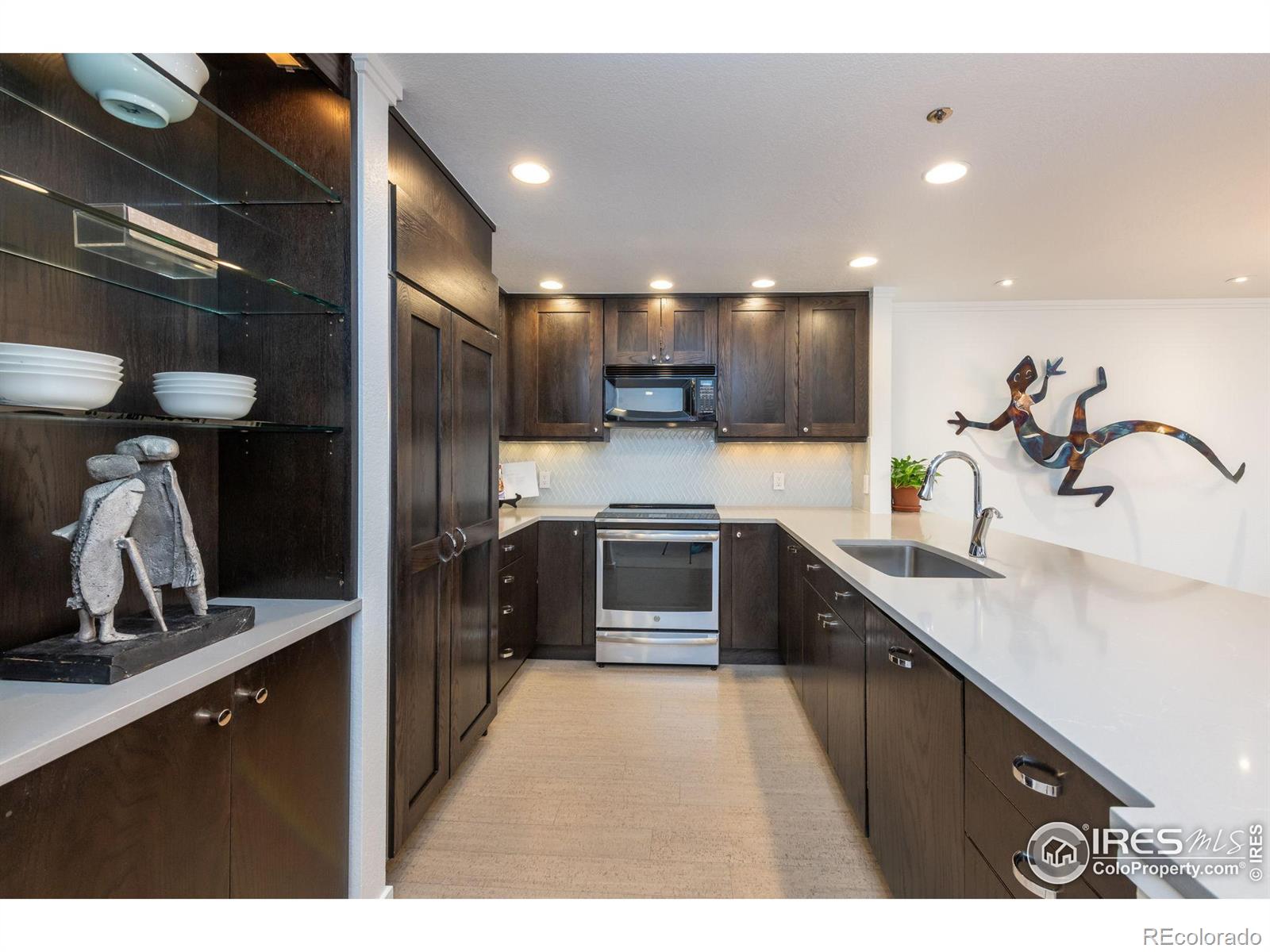 315 Arapahoe Avenue Unit: 203