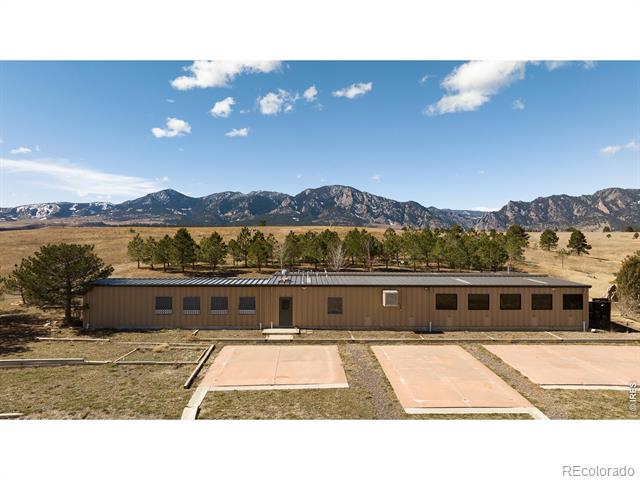 3200 S Foothills Highway