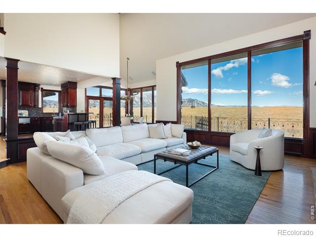 3200 S Foothills Highway