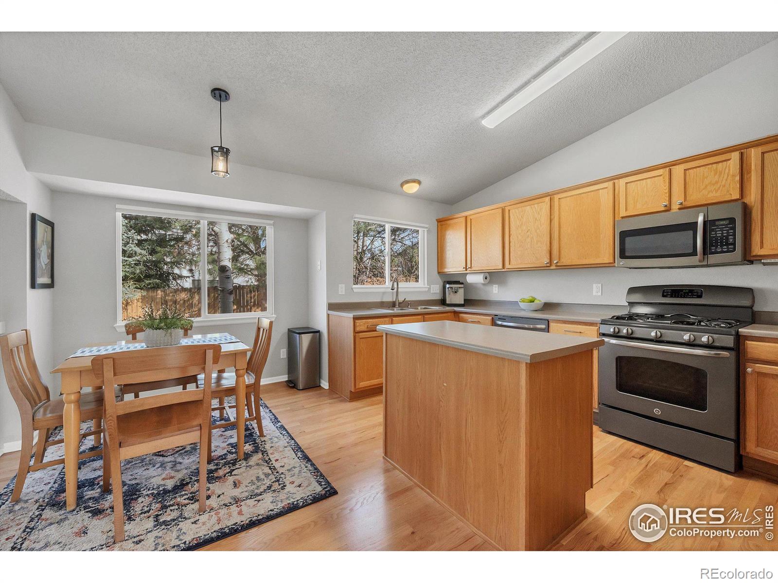 3132 W Yarrow Circle