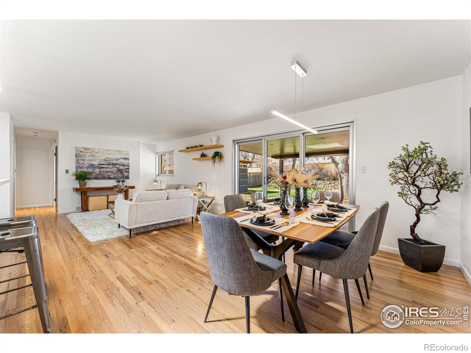 2260 Nicholl Street E