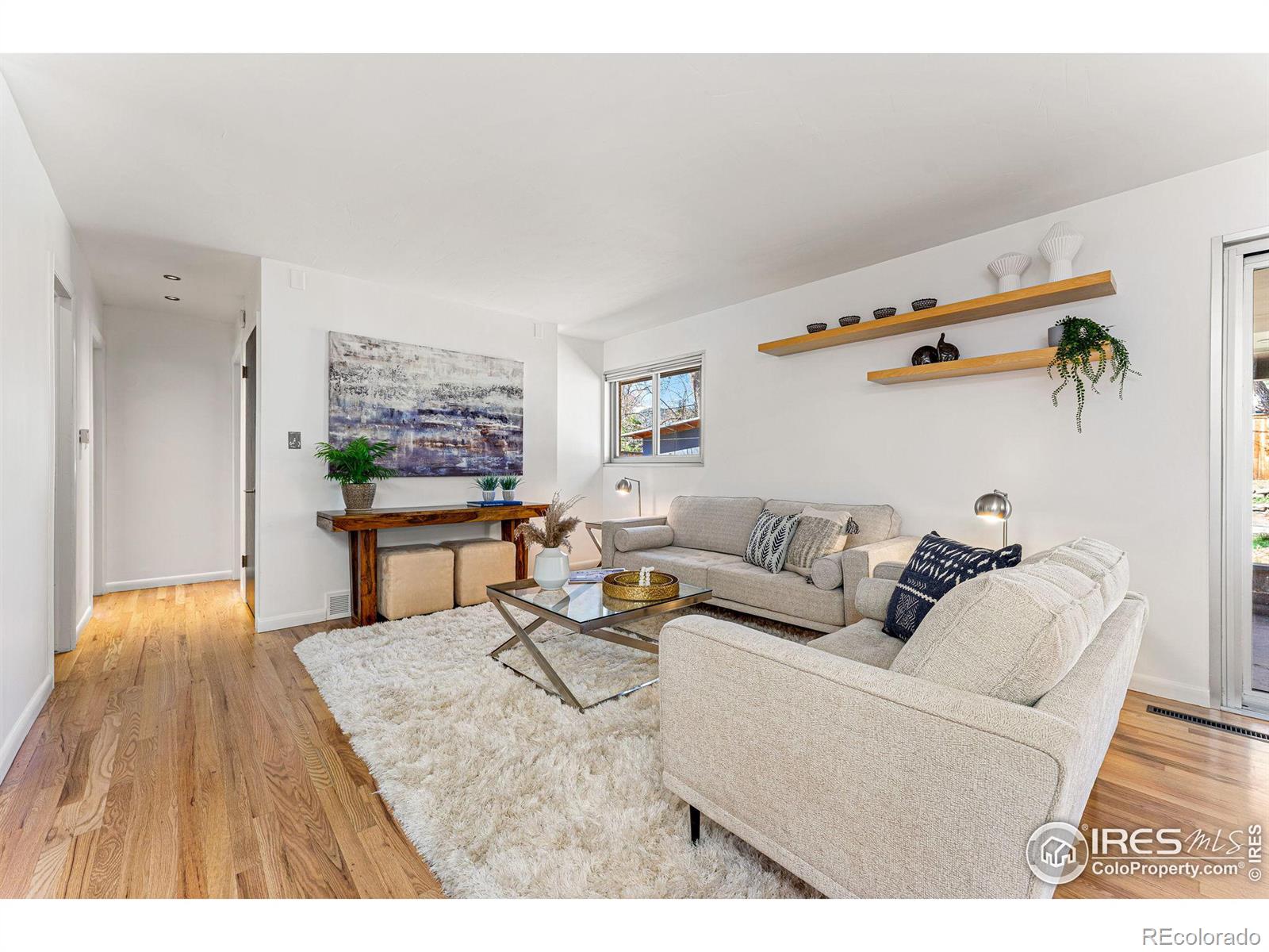 2260 Nicholl Street E