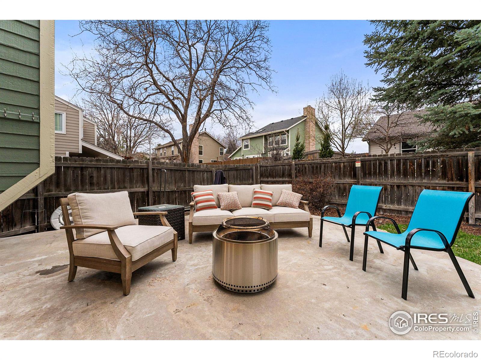 8425 Moore Court