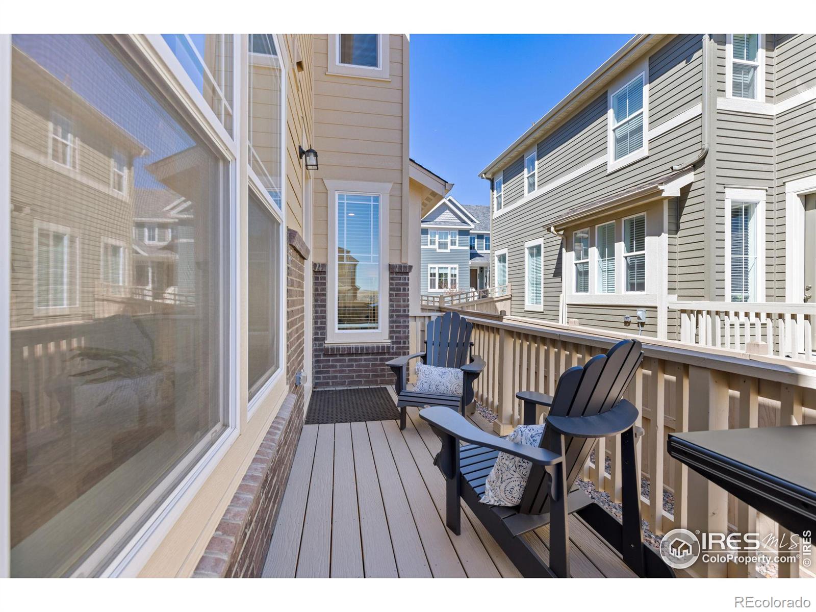 1558 Hudson Alley