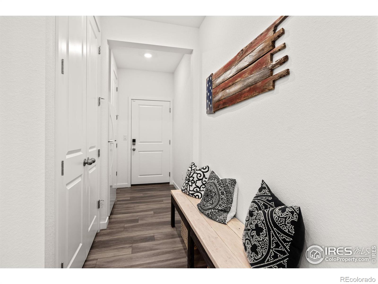 1558 Hudson Alley