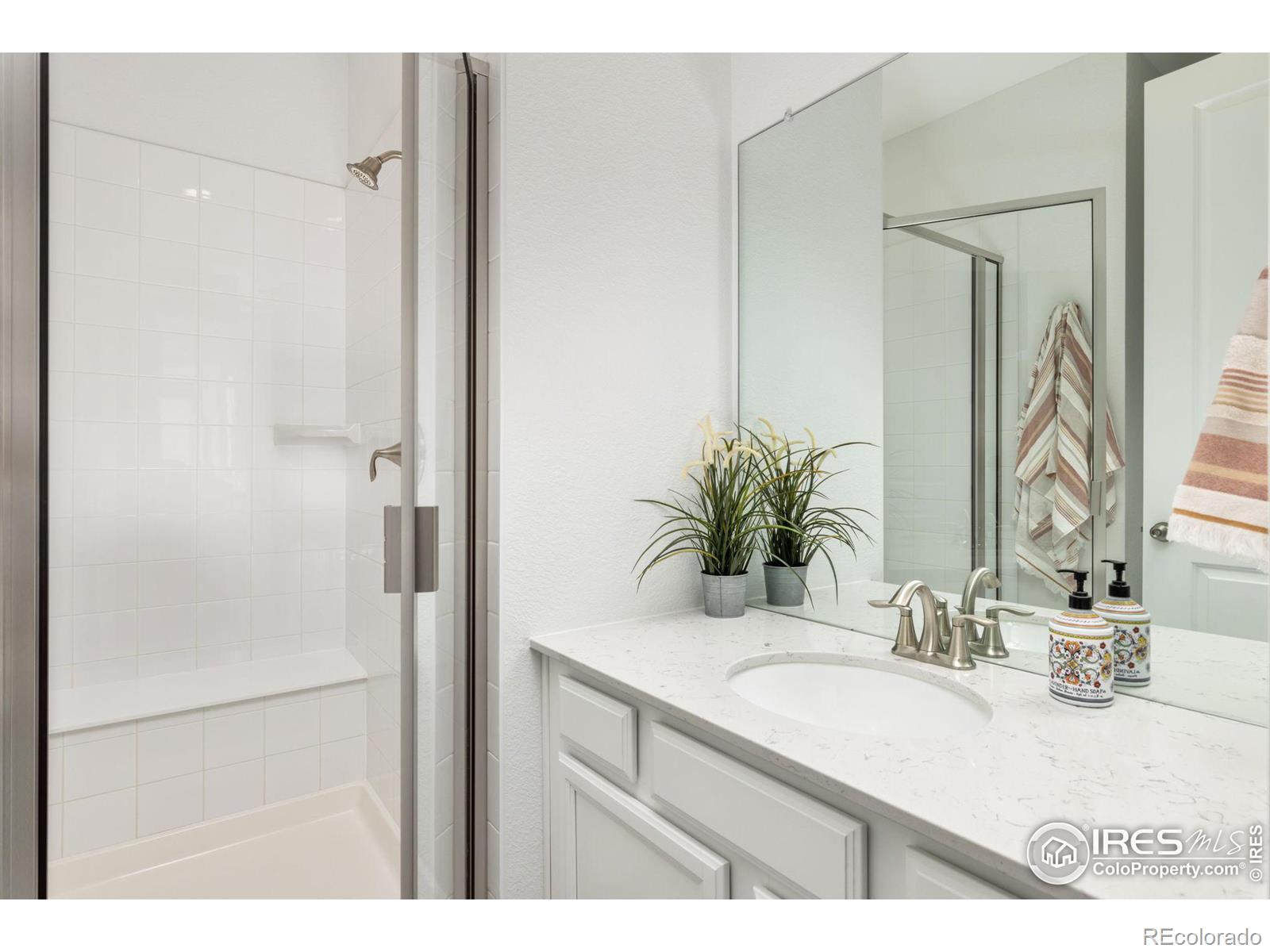 1558 Hudson Alley