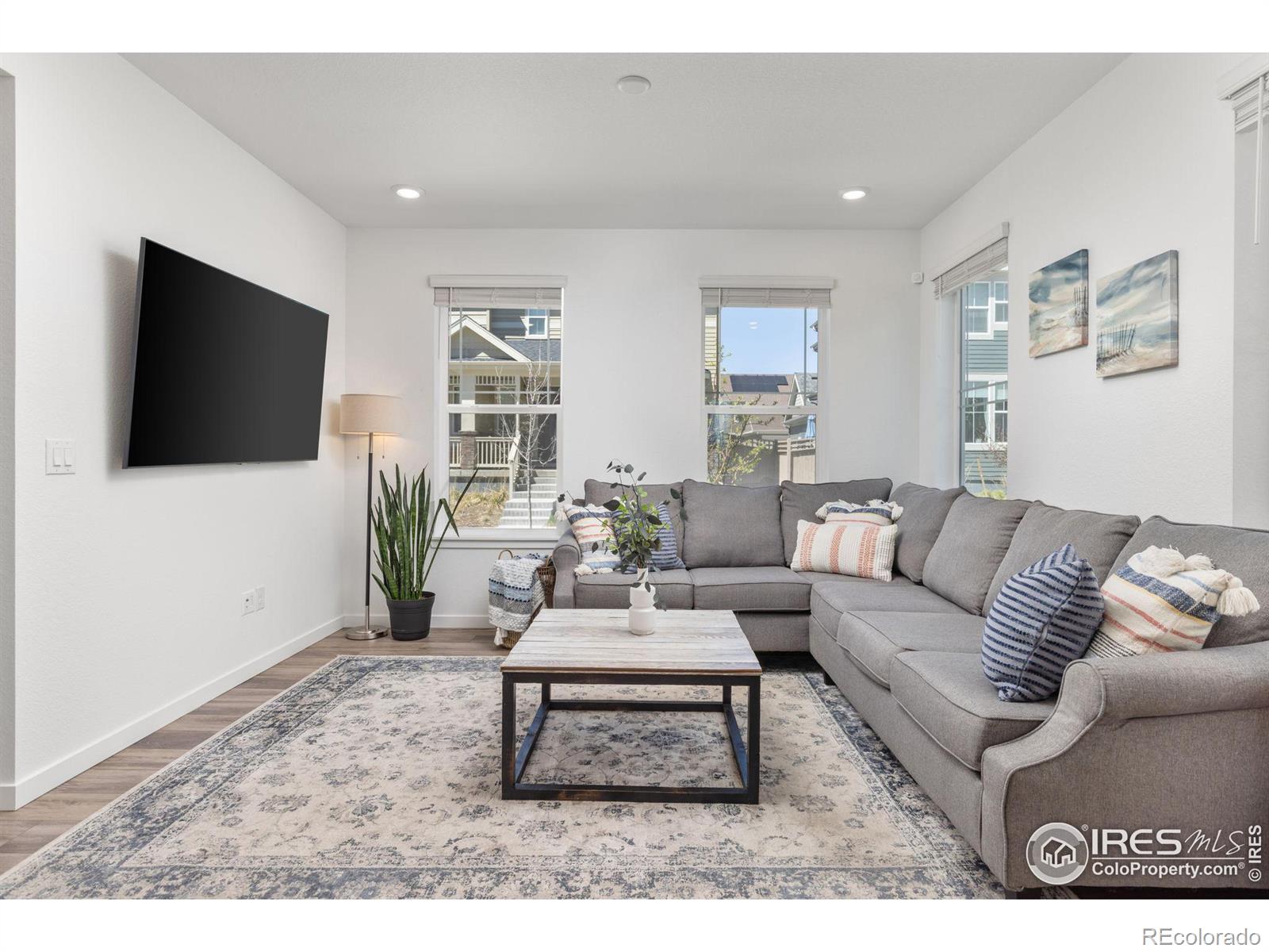 1558 Hudson Alley