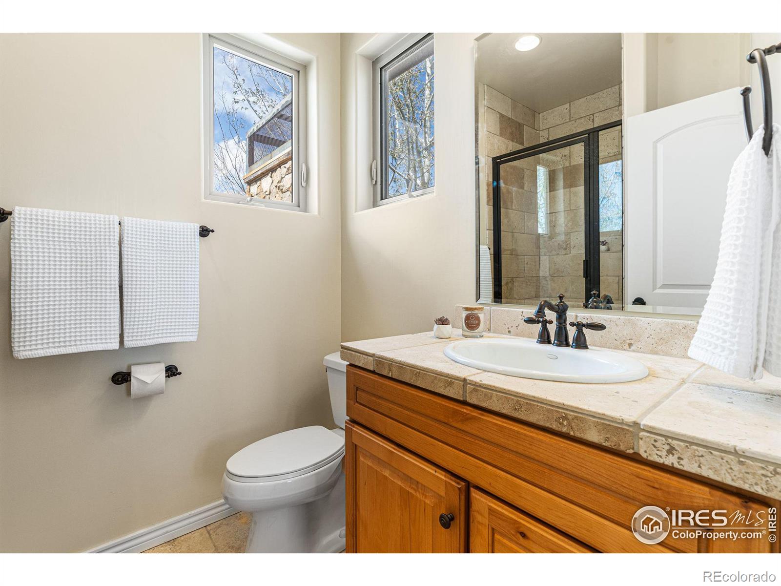 2112 Summerlin Drive