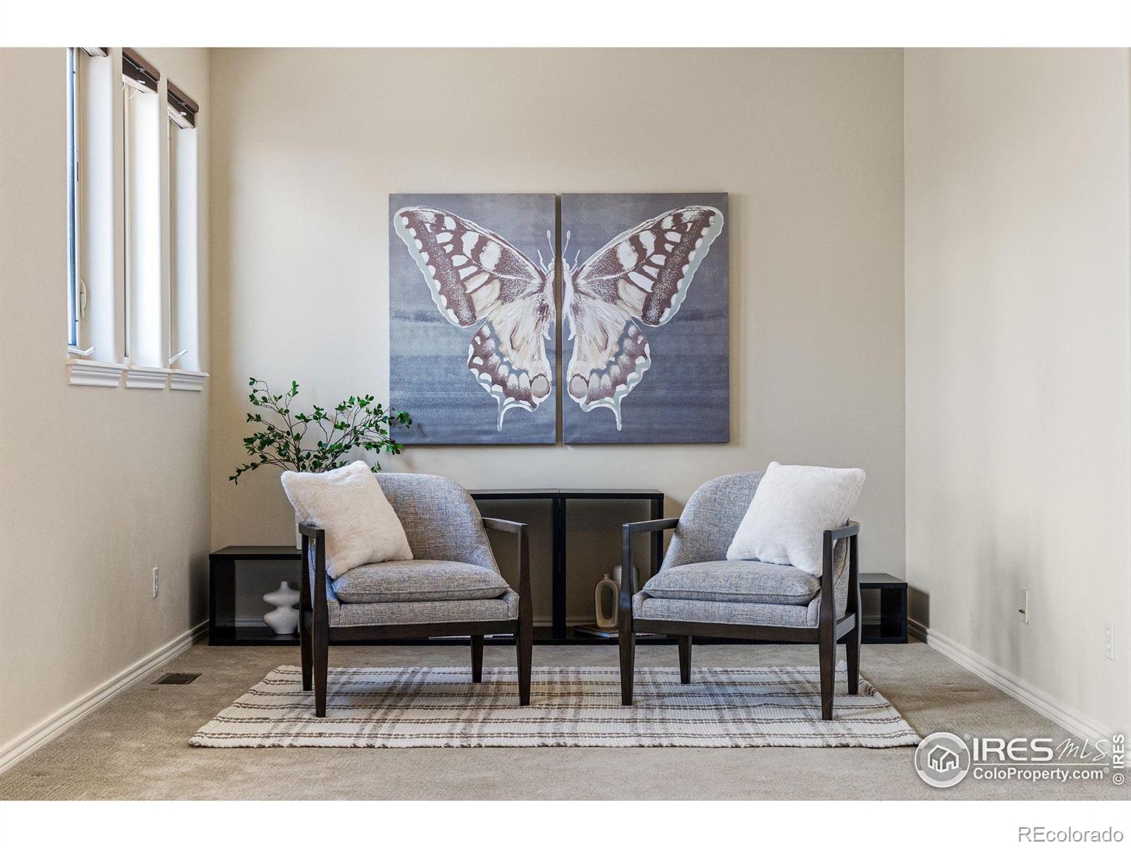 2112 Summerlin Drive