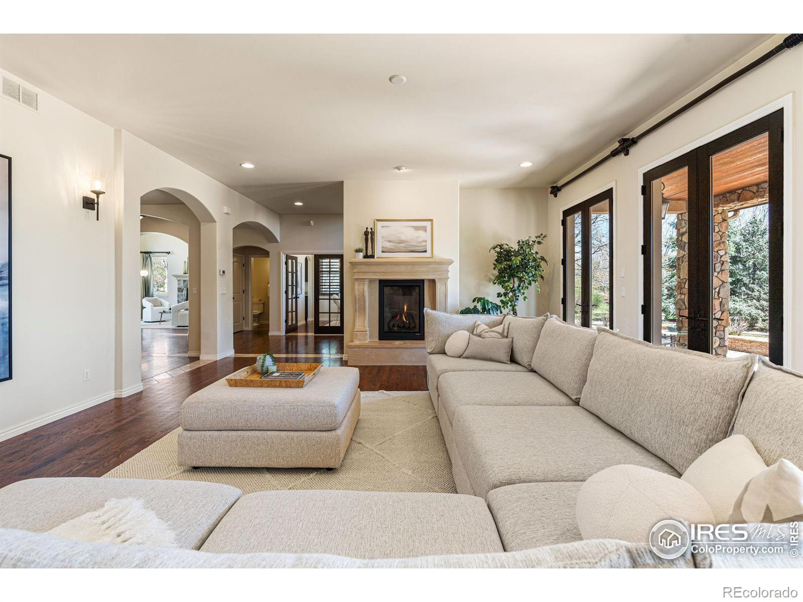 2112 Summerlin Drive