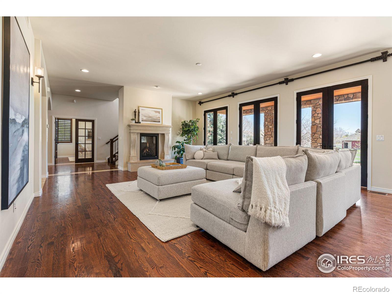 2112 Summerlin Drive