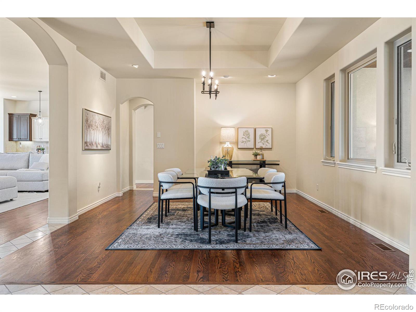 2112 Summerlin Drive