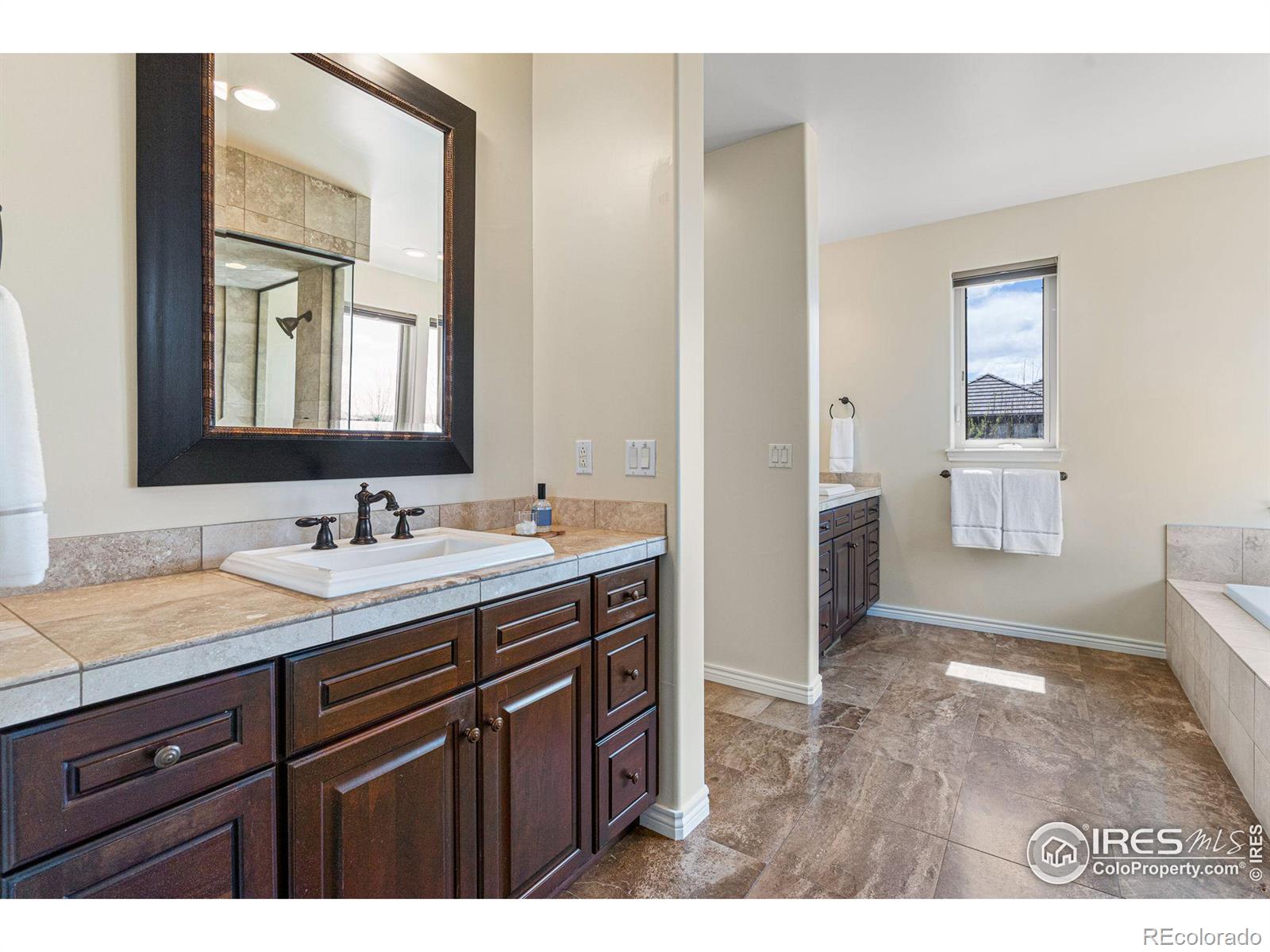 2112 Summerlin Drive