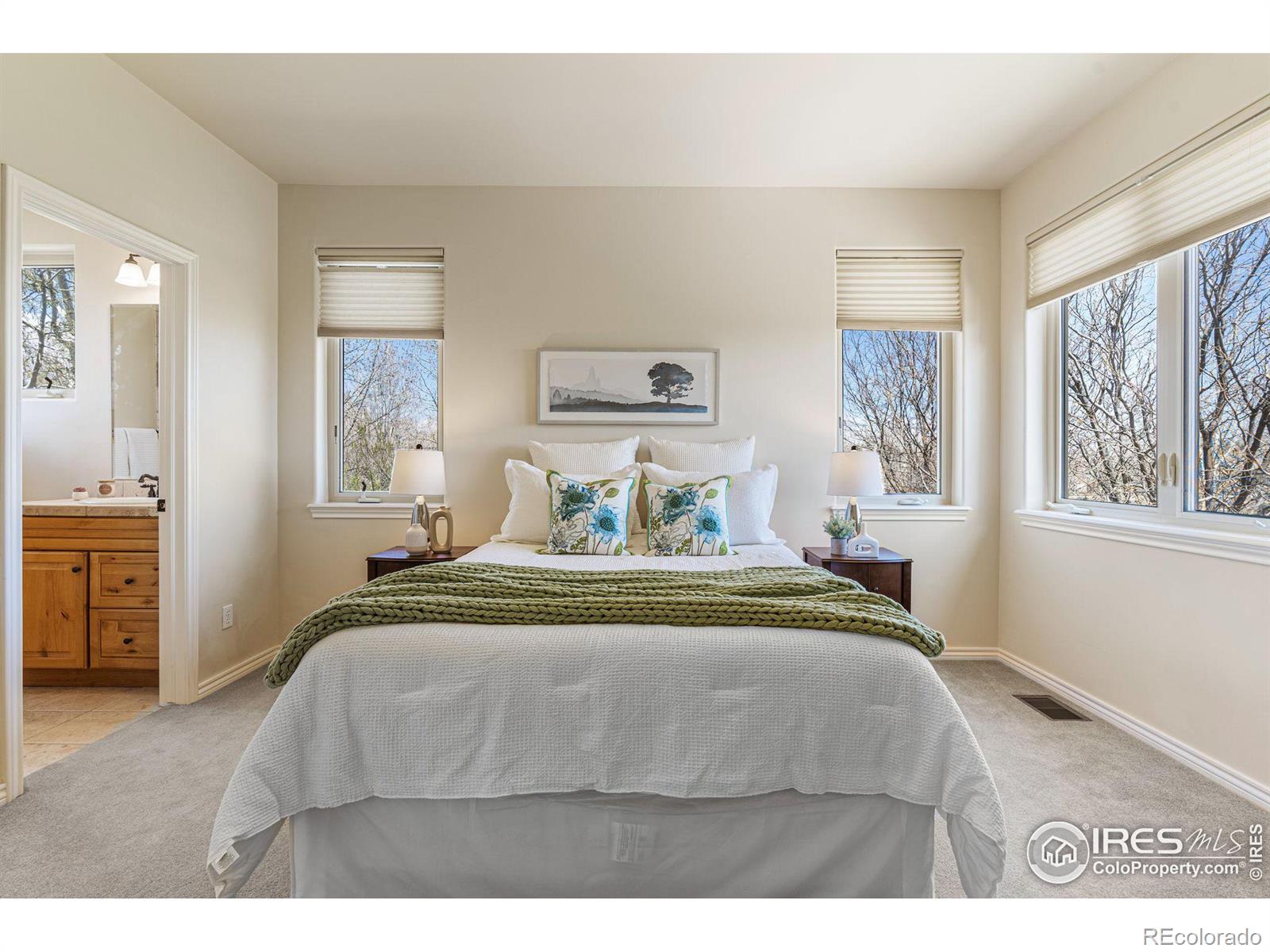 2112 Summerlin Drive