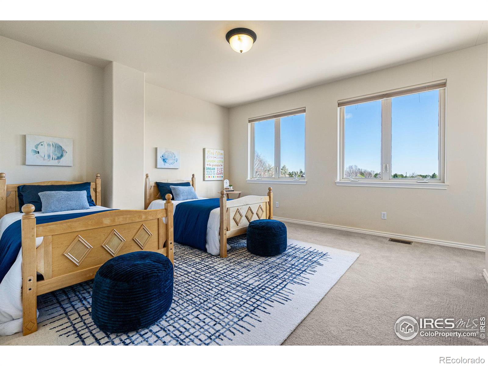 2112 Summerlin Drive