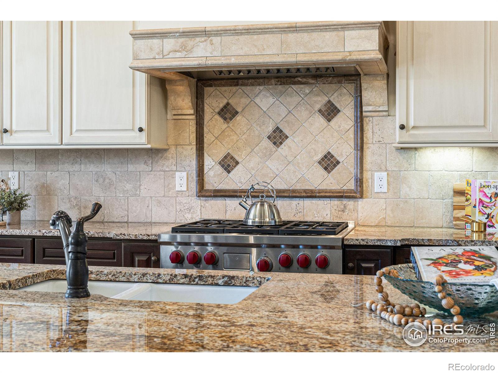 2112 Summerlin Drive