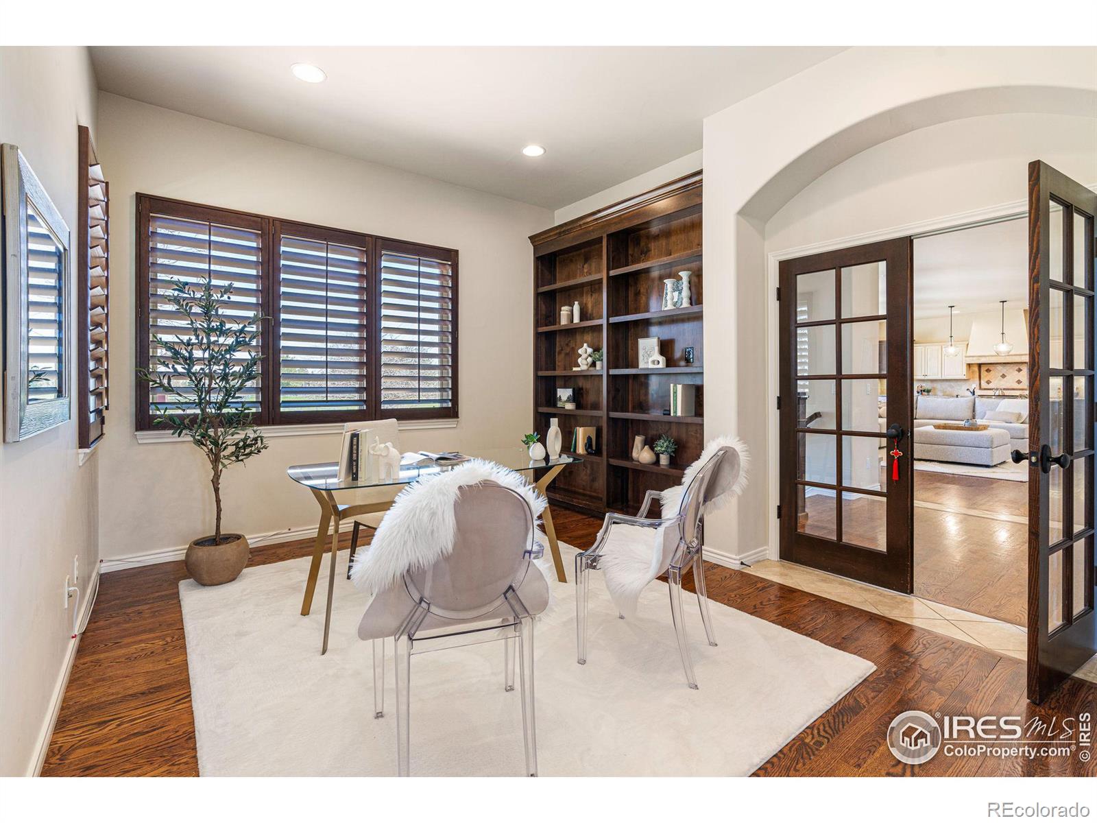 2112 Summerlin Drive