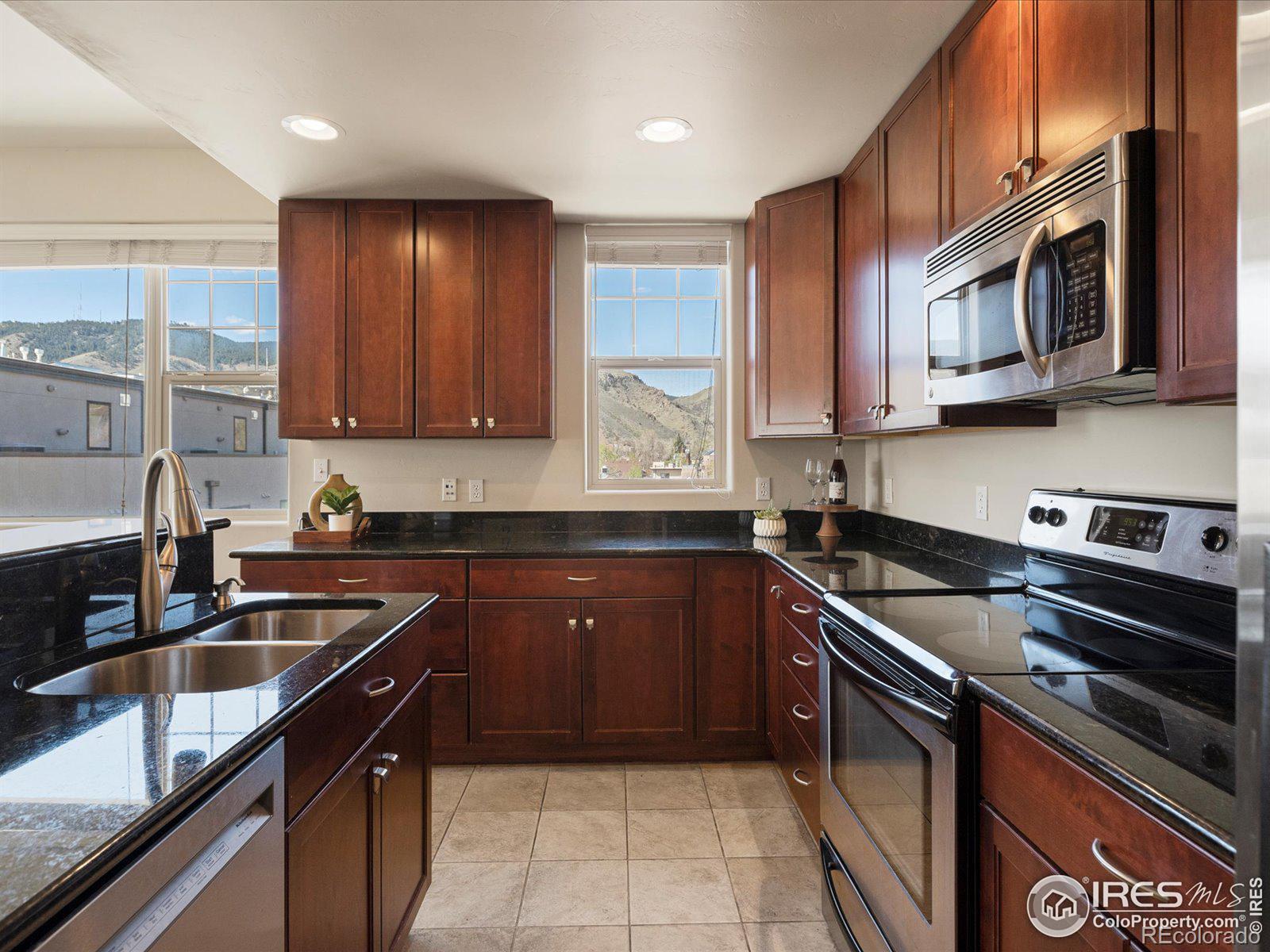 722 Washington Avenue Unit: 301