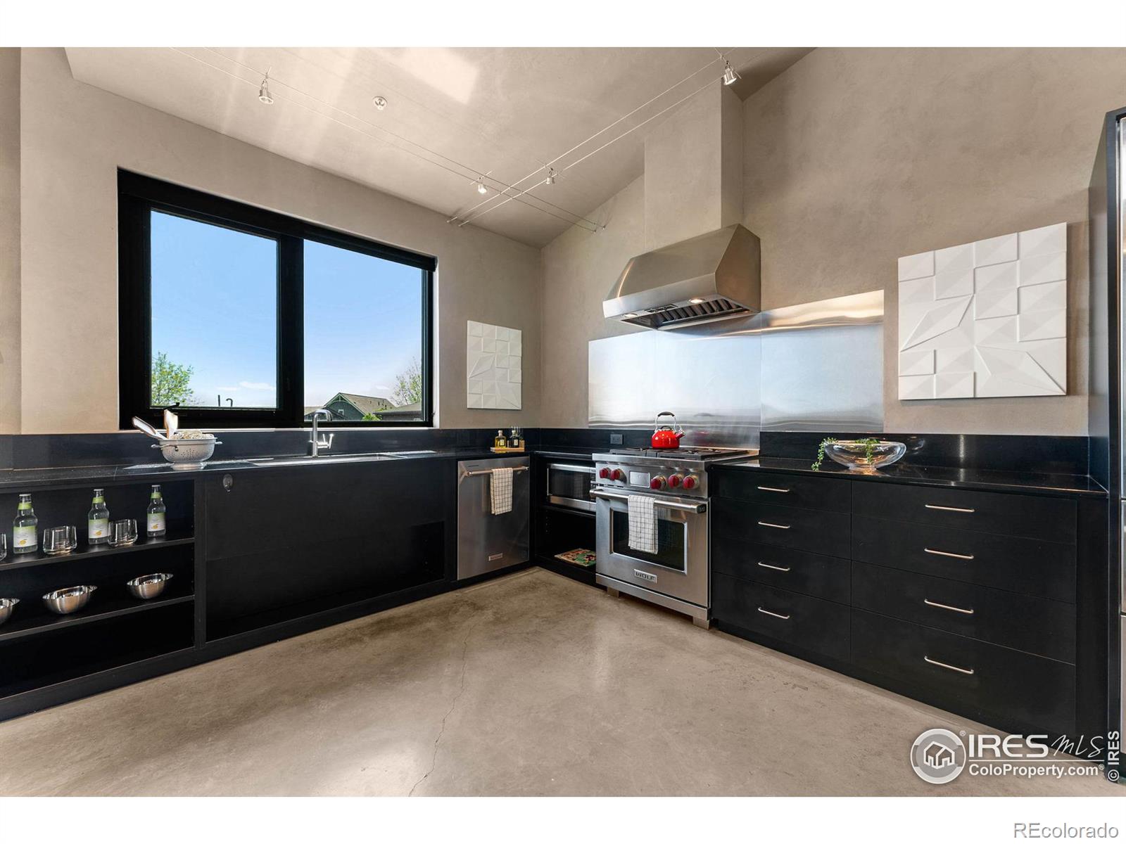1529 Easy Rider Lane Unit: 201