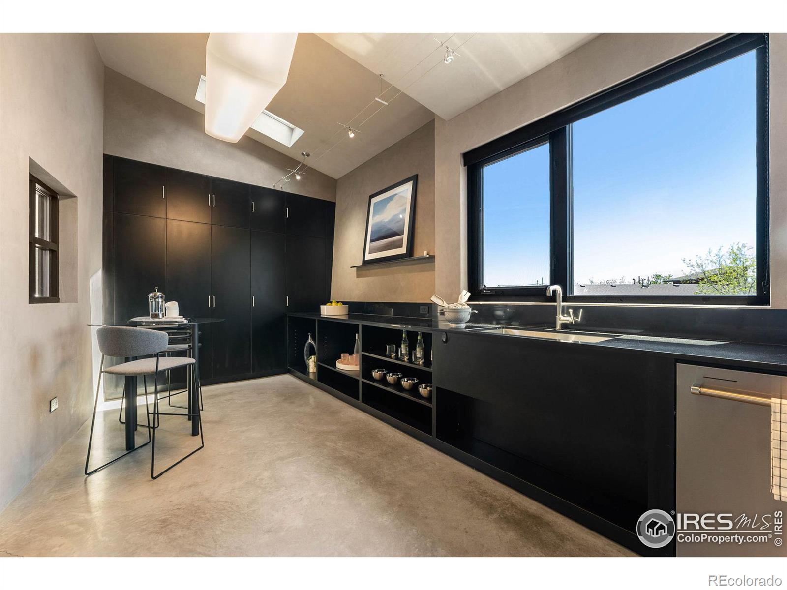 1529 Easy Rider Lane Unit: 201