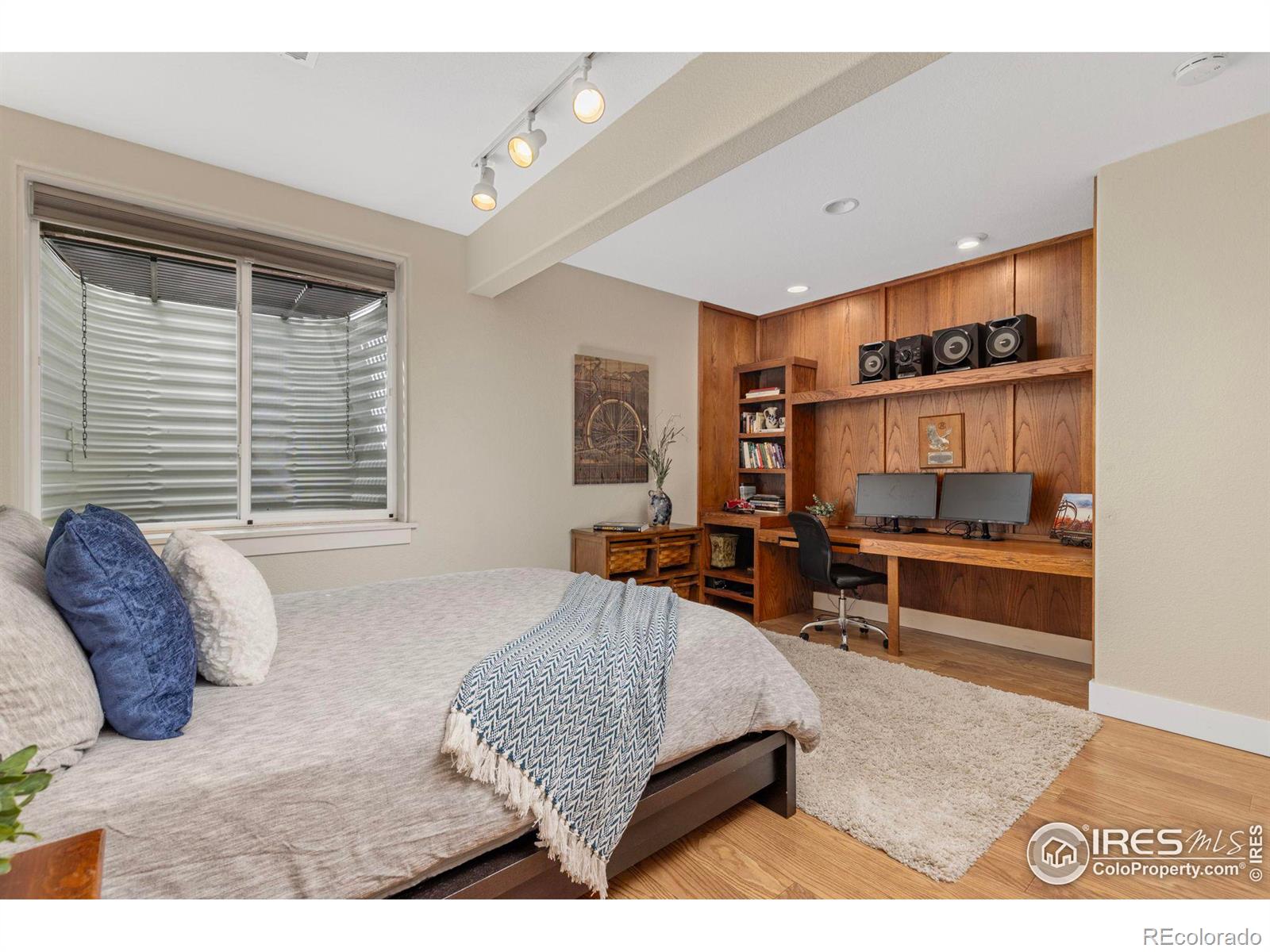 1439 Washburn Street