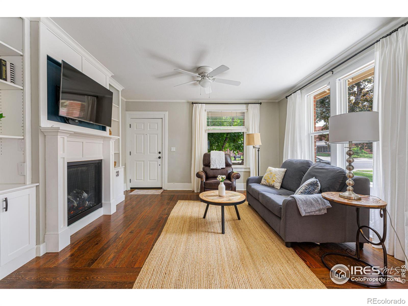 725 E 4th Street