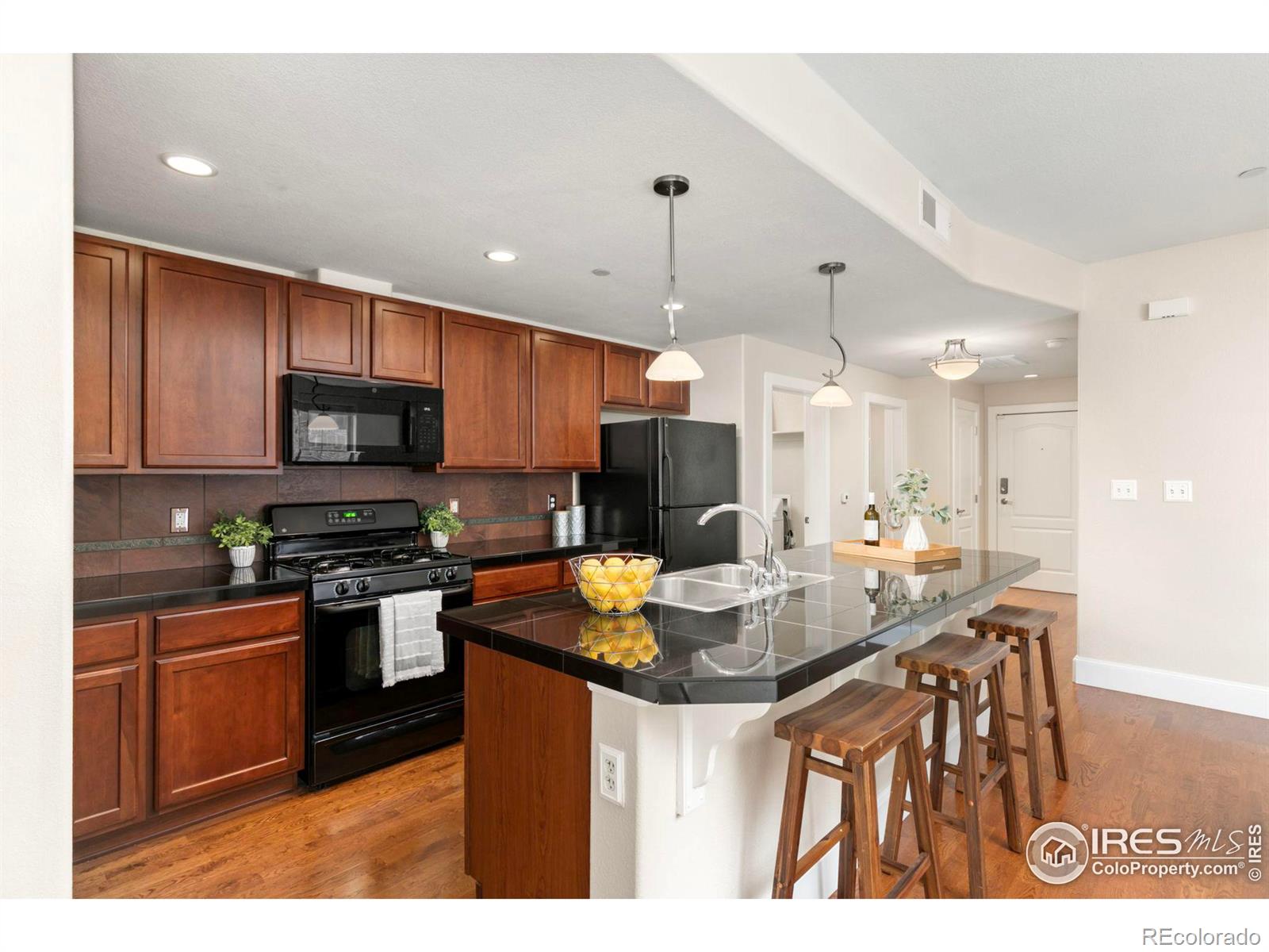 1560 Milwaukee Street Unit: 140