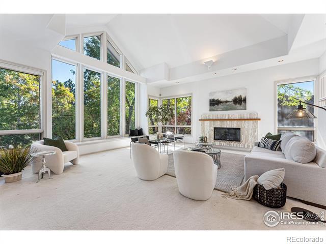 2235 Knollwood Drive