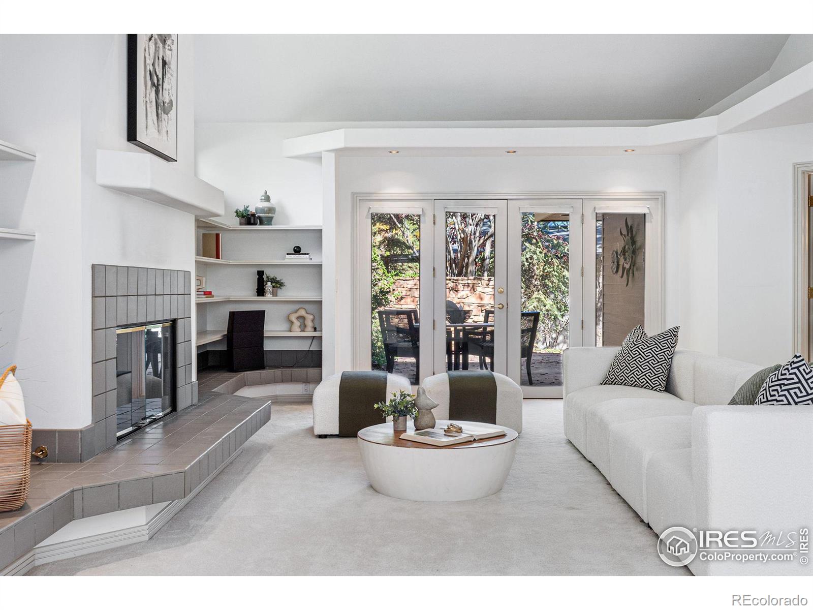 2235 Knollwood Drive