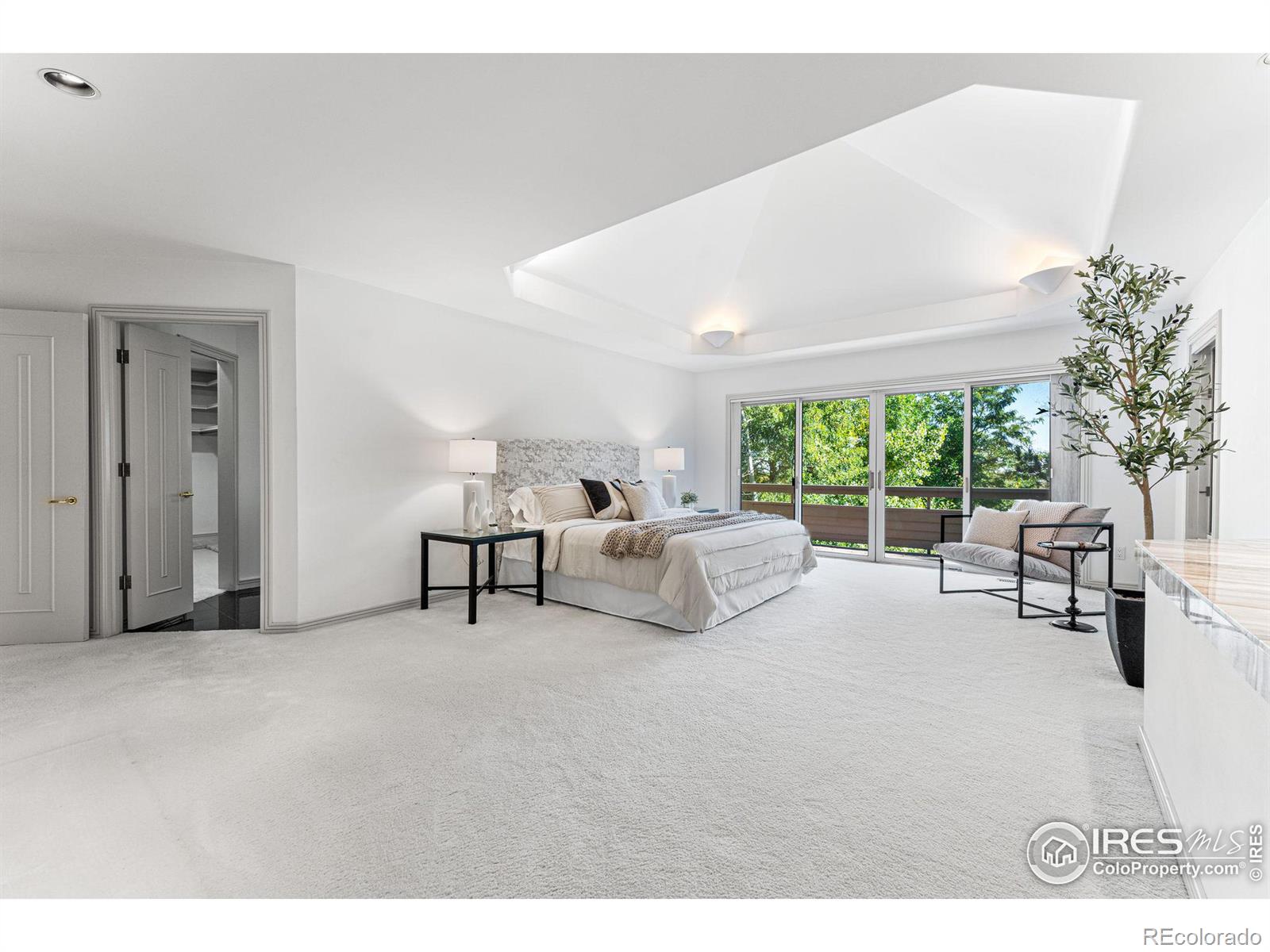 2235 Knollwood Drive