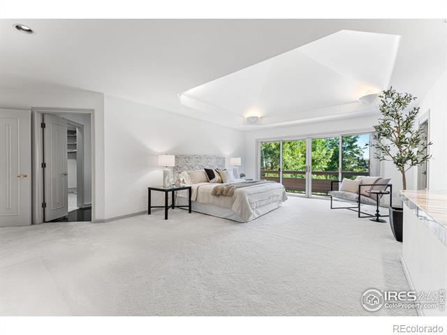 2235 Knollwood Drive