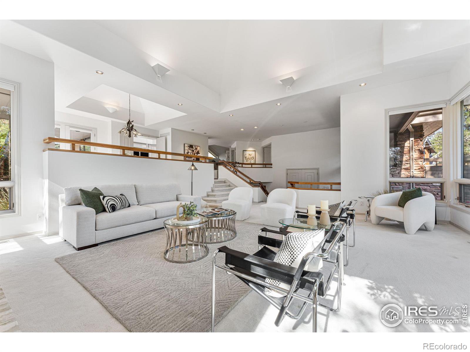 2235 Knollwood Drive