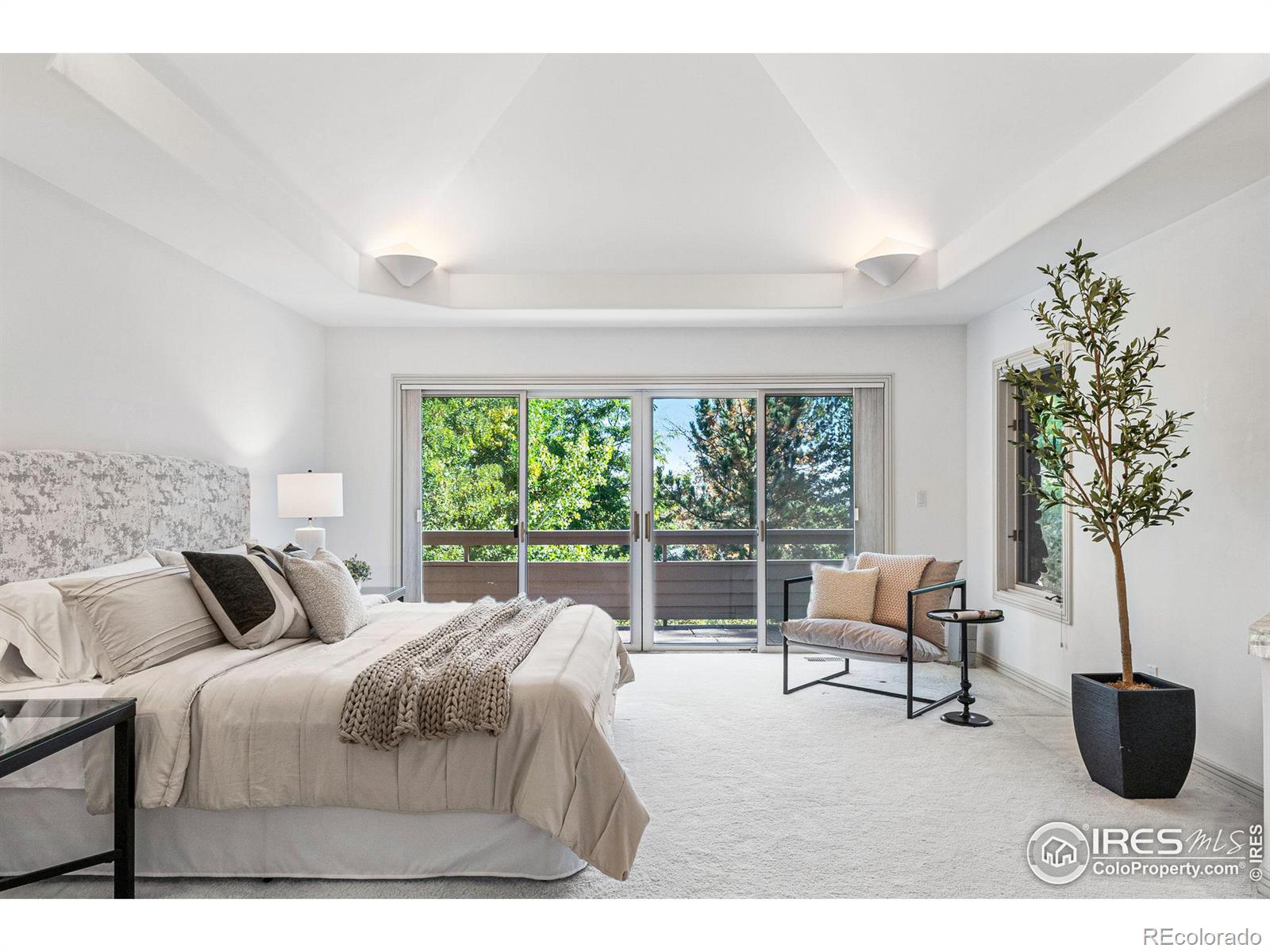 2235 Knollwood Drive