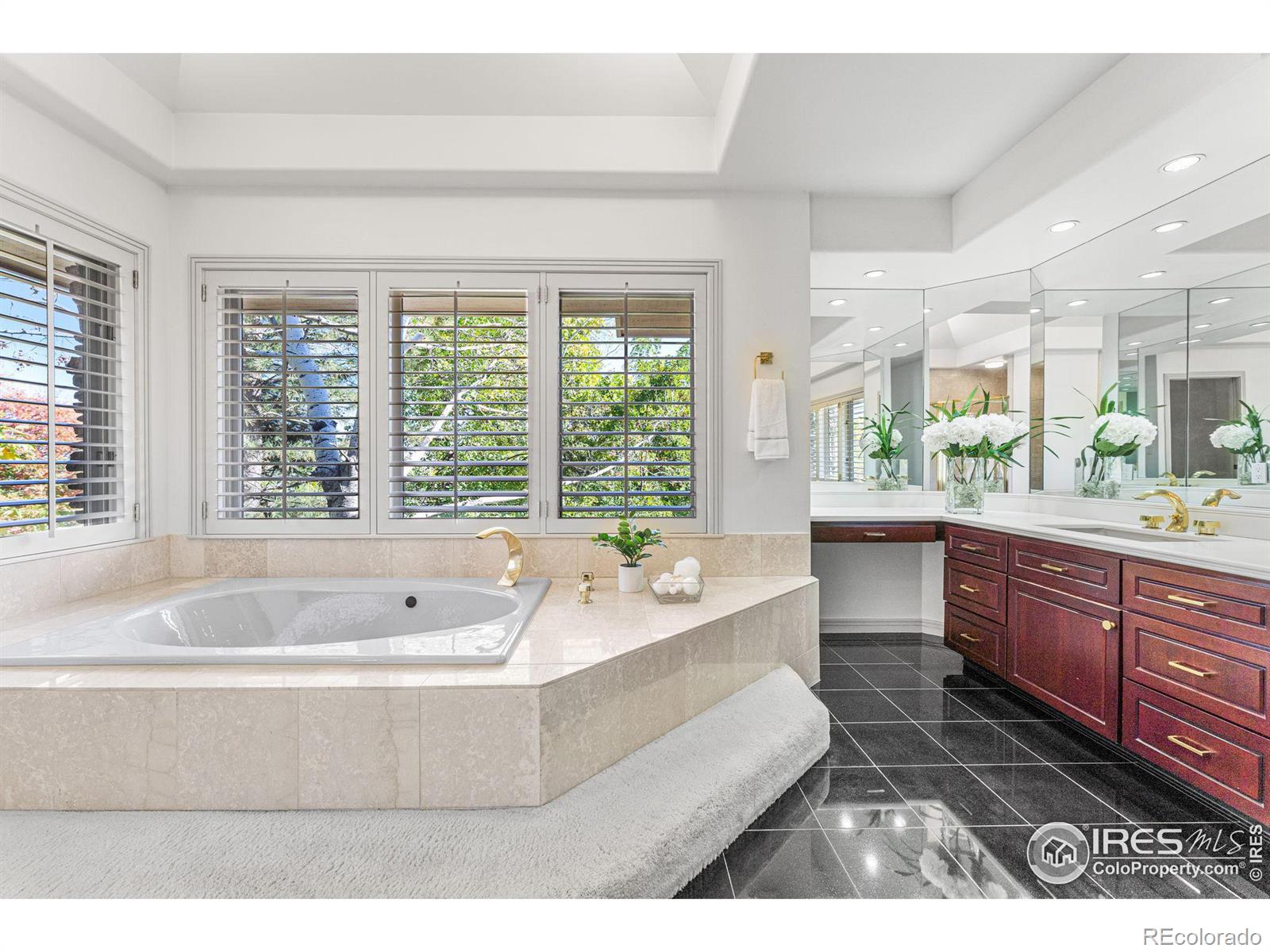 2235 Knollwood Drive