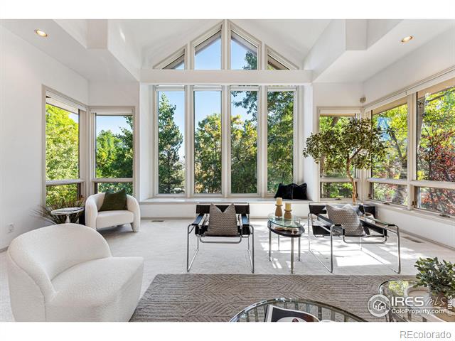 2235 Knollwood Drive