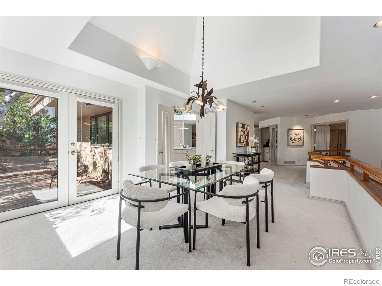 2235 Knollwood Drive