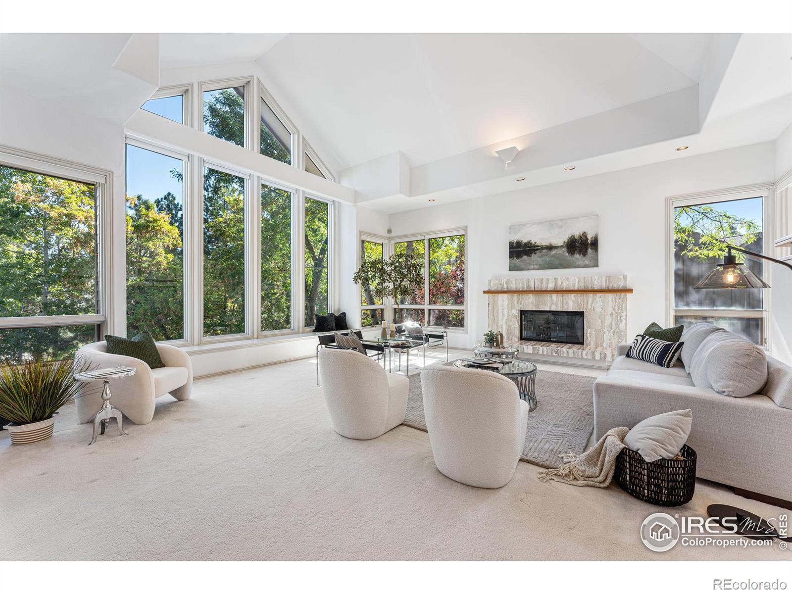 2235 Knollwood Drive