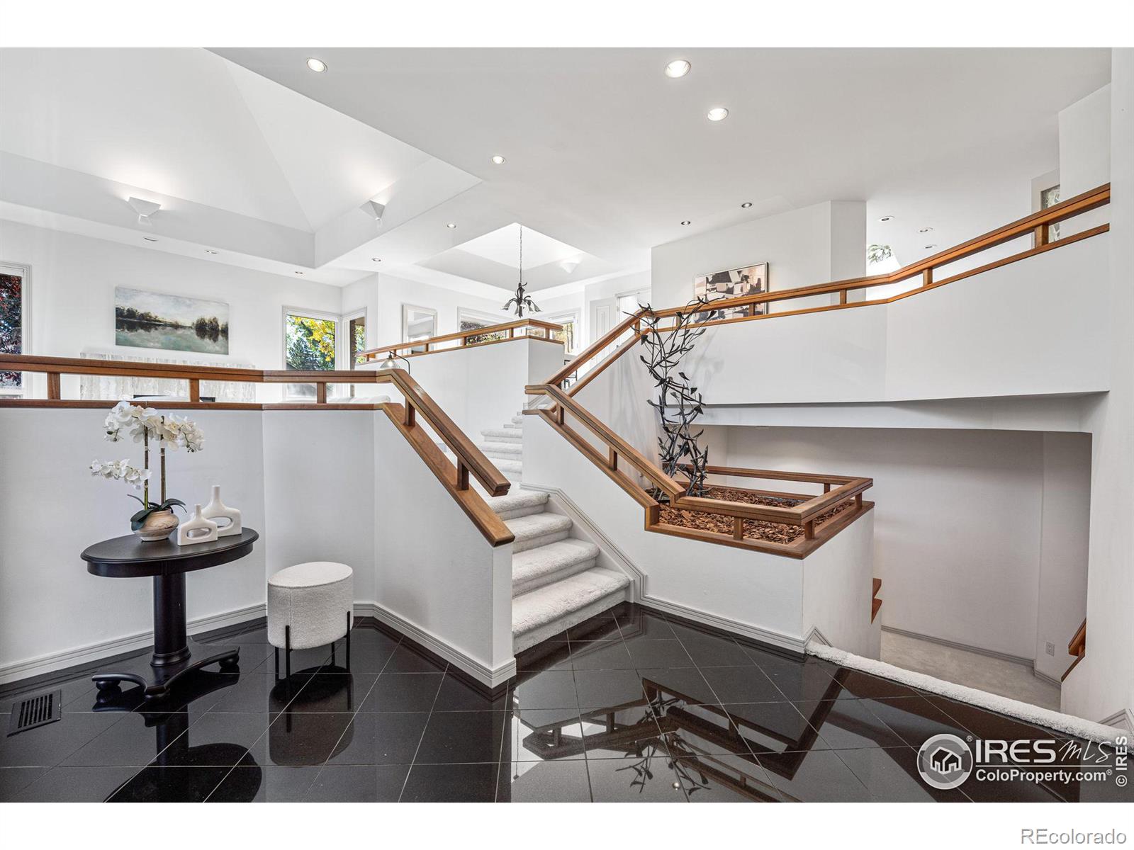 2235 Knollwood Drive