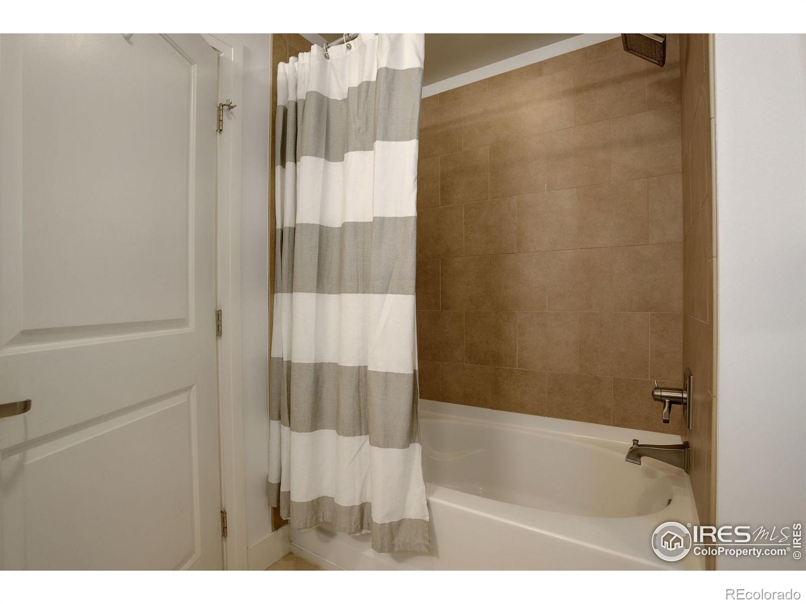 3401 Arapahoe Avenue Unit: 216