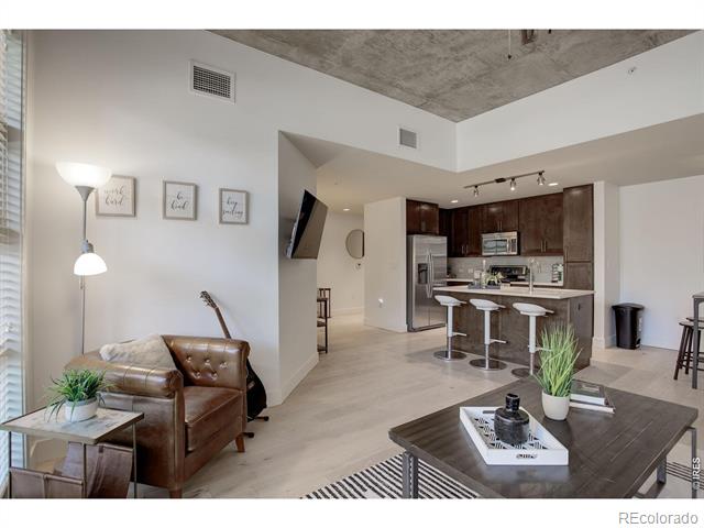 3401 Arapahoe Avenue Unit: 216
