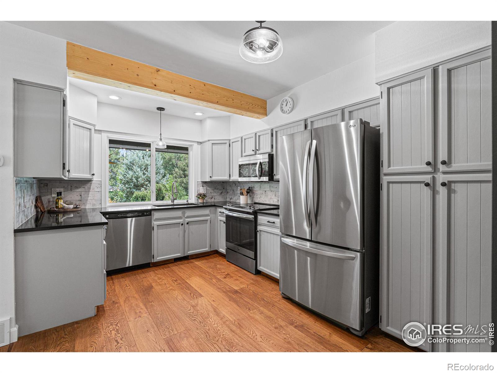 3887 Paseo del Prado